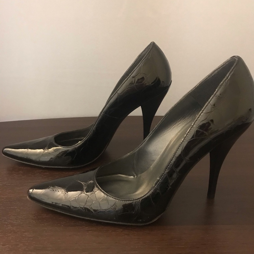 Stuart Weitzman Leather Pumps